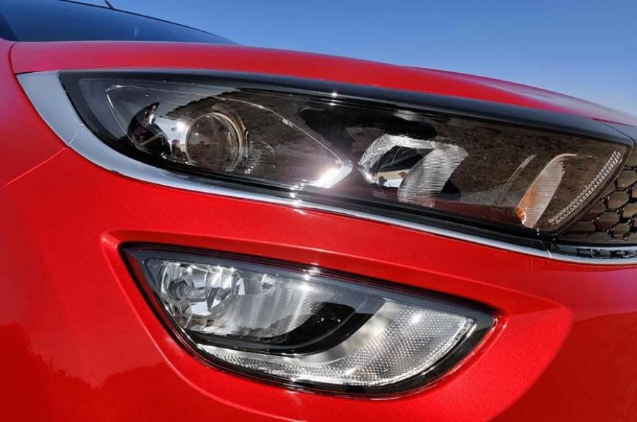 Детали экстерьера Tata Altroz 2019 года  (фото 26 из 29)